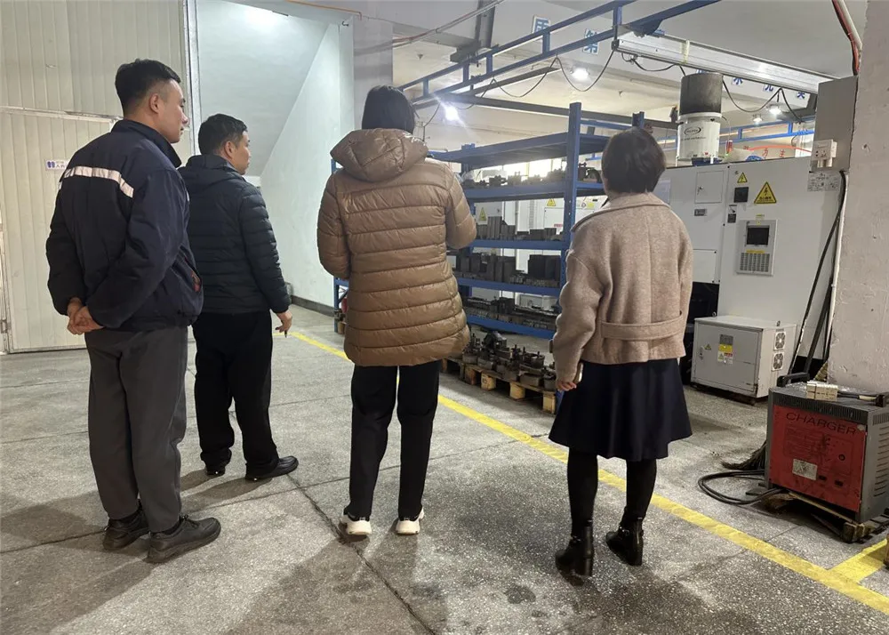 I clienti olandesi hanno visitato la nostra fabbrica
