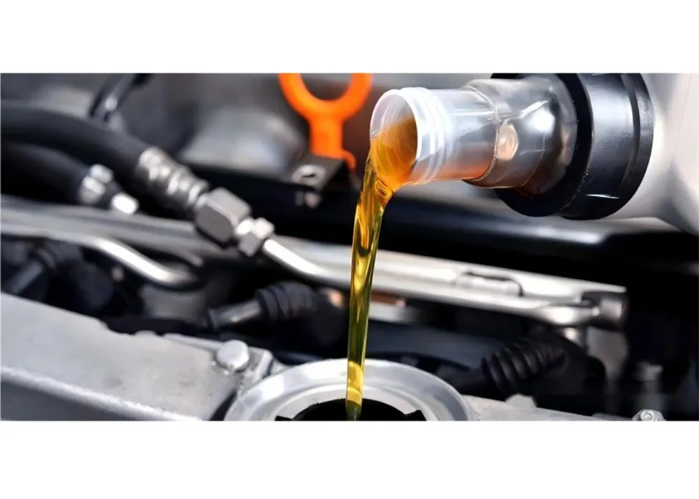 Quali sono le cause e gli effetti dell'eccessiva temperatura dell'olio nel sistema idraulico?